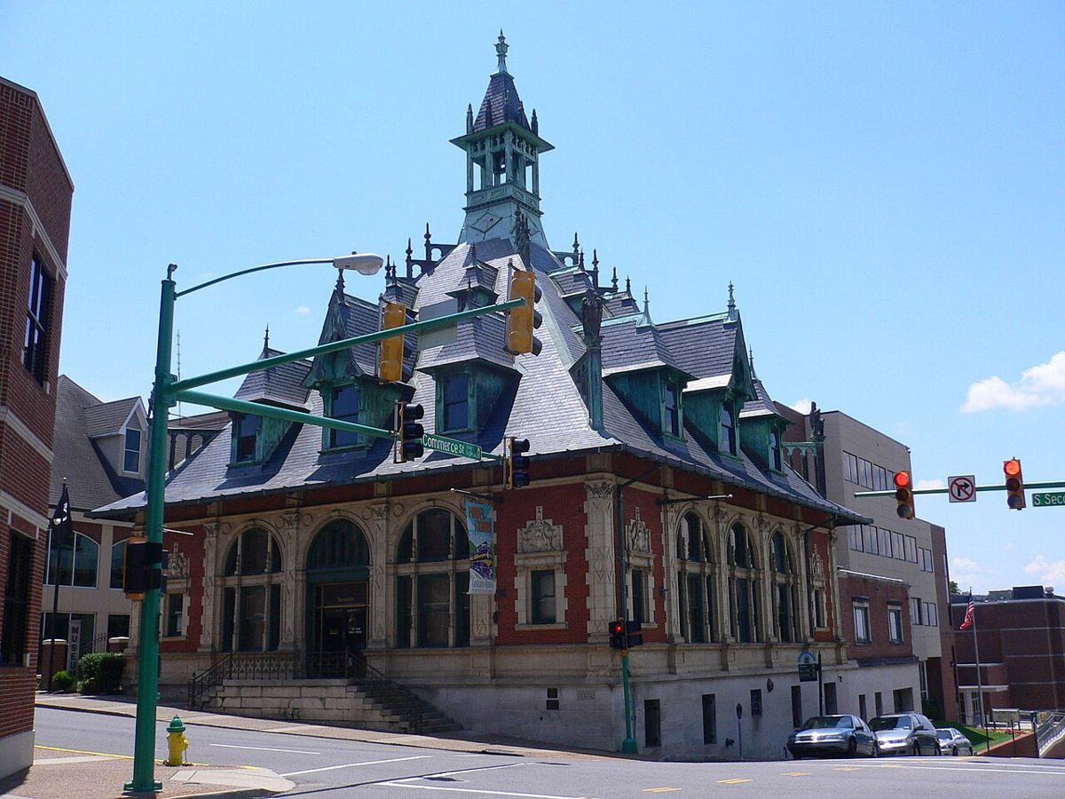 The Customs House Museum and Cultural Center in downtown Clarksville.
