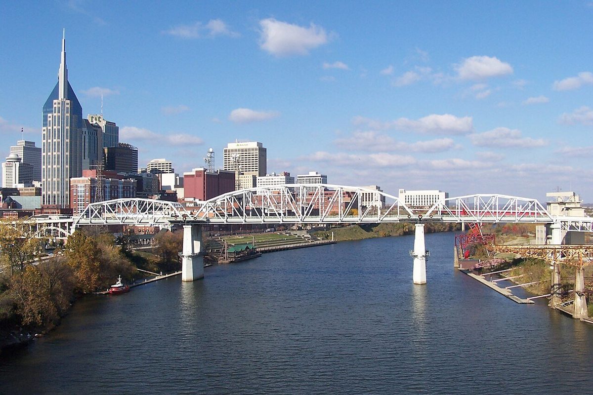 The Shelby Street pedestrian bridge and the downtown skyline over the Cumberland River.